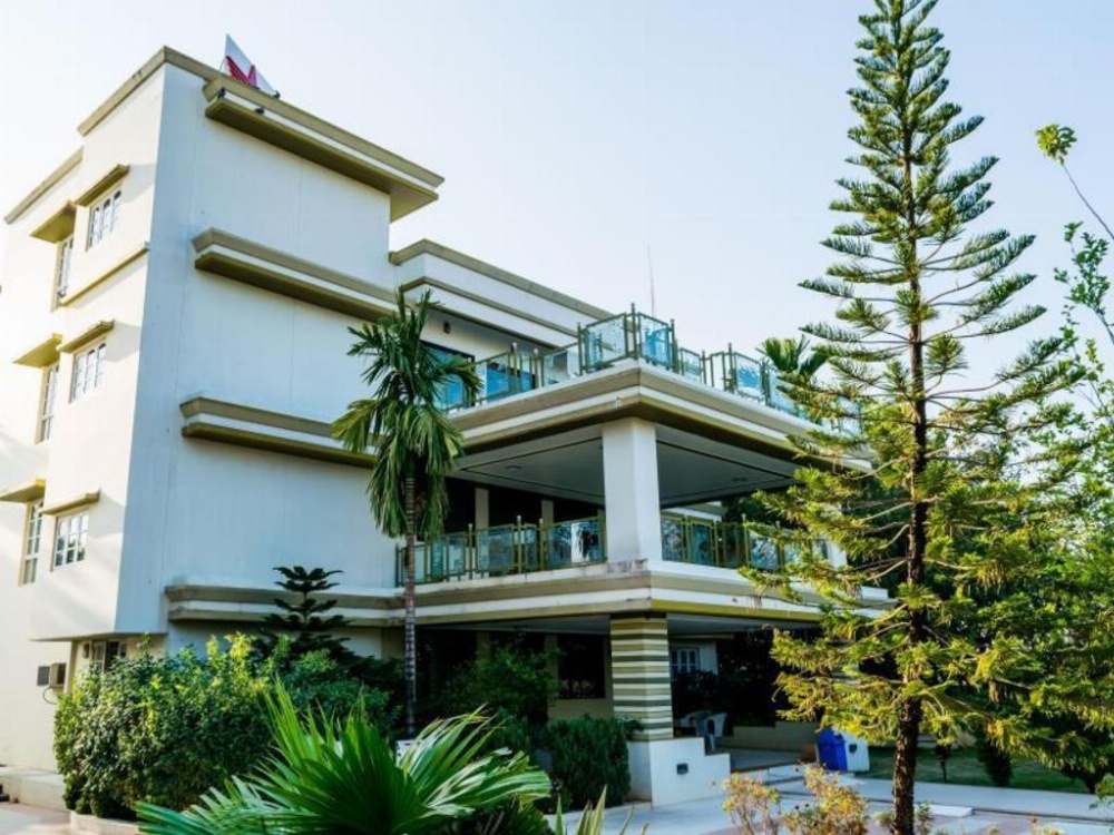 Amidhara Resort